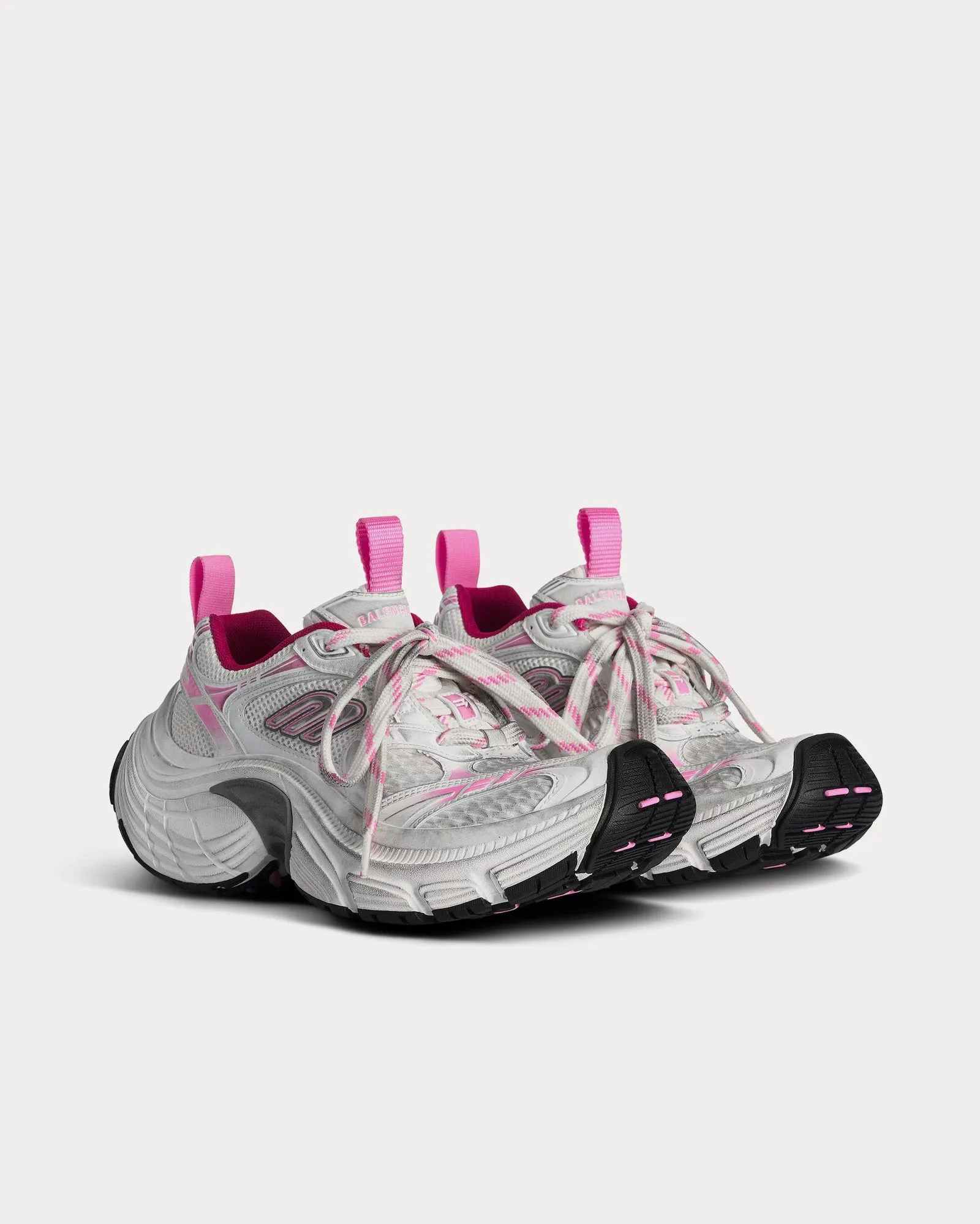 6XL Mesh, Polyurethane & Polyester White / Light Pink / Grey / Black Low Top Sneakers