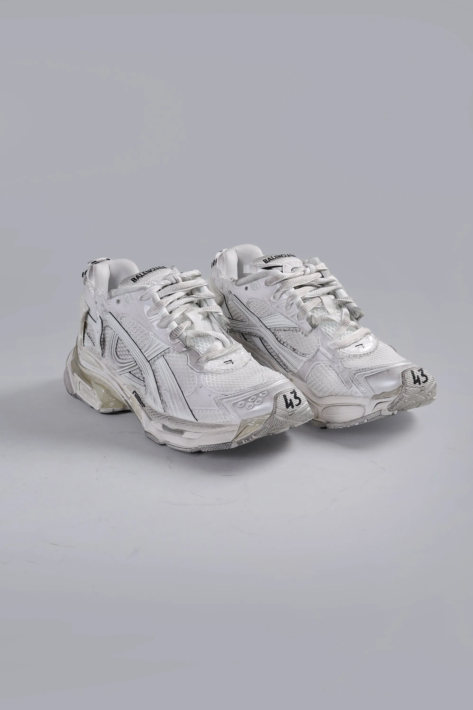Runner White
