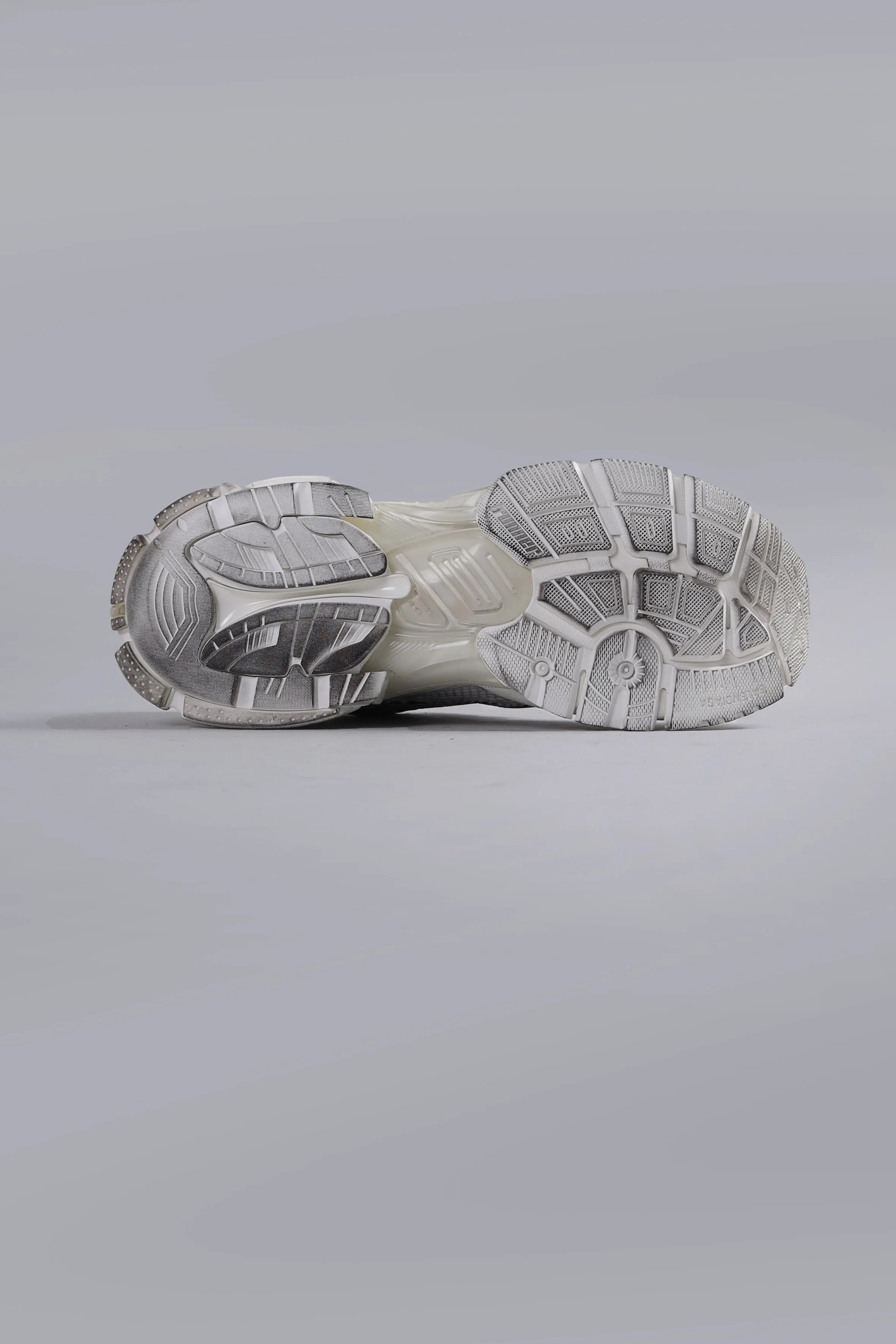 Runner White