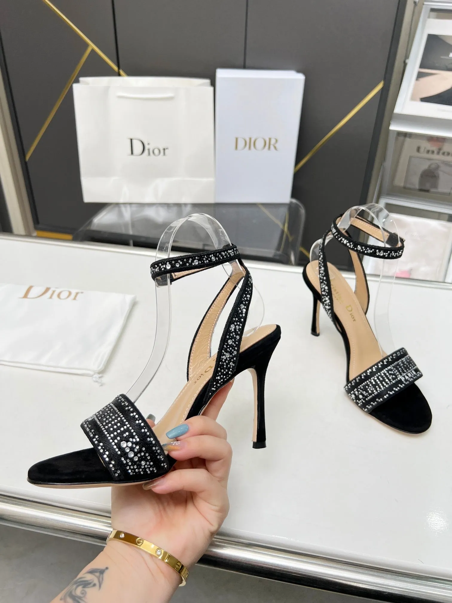 SE1109 DR Dway Heeled Sandal /  Size5-10