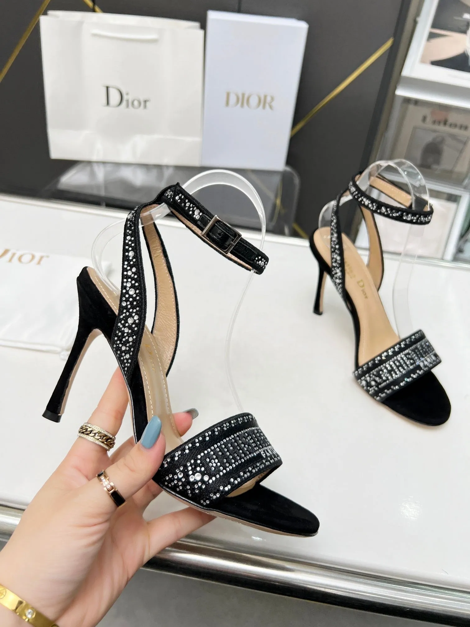 SE1109 DR Dway Heeled Sandal /  Size5-10