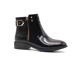 WCHAT9 – LOW BLOCK HEEL CHELSEA BOOTS WITH GOLD ZIP DETAIL